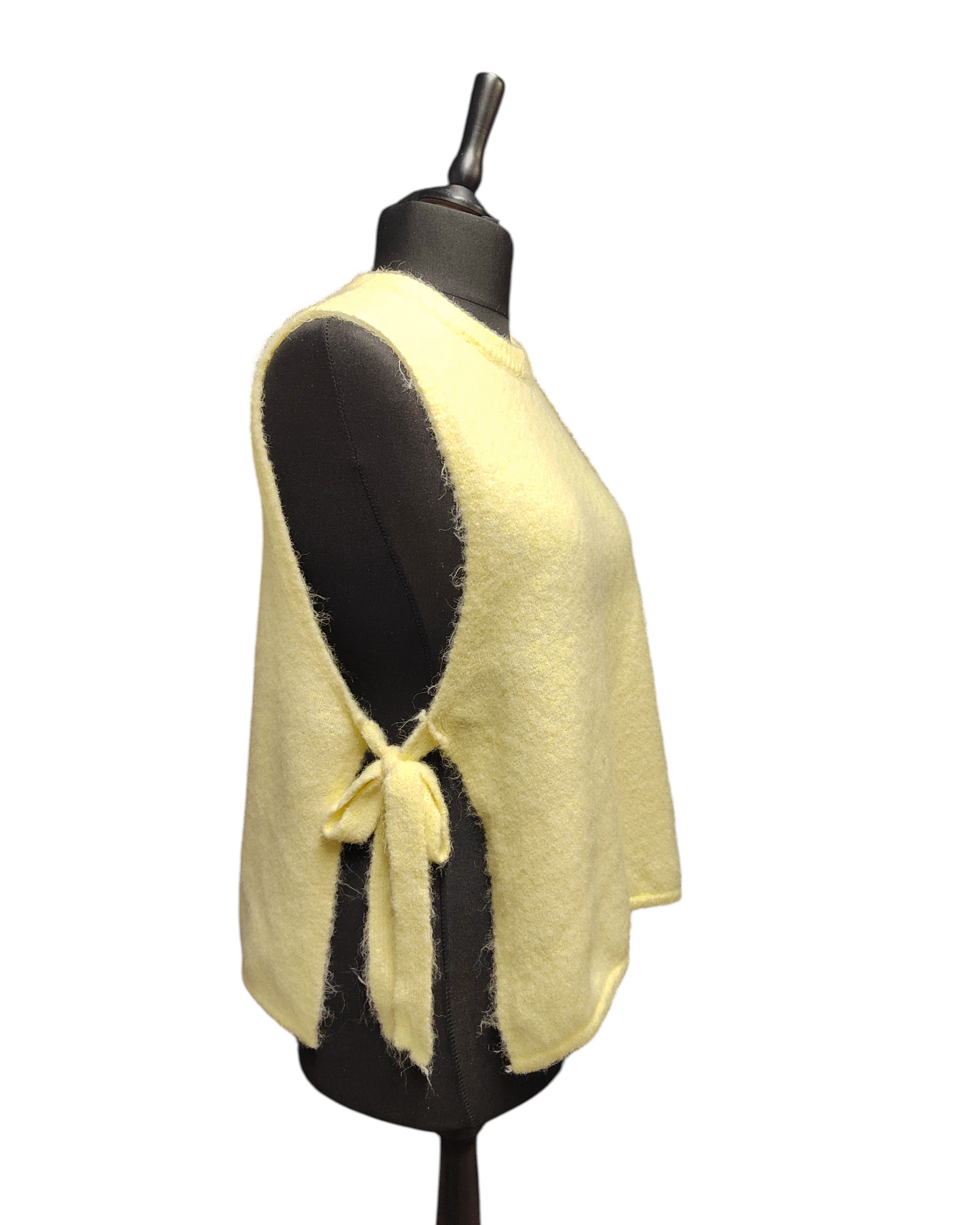 CHOUCHOU(PULL SANS MANCHE)