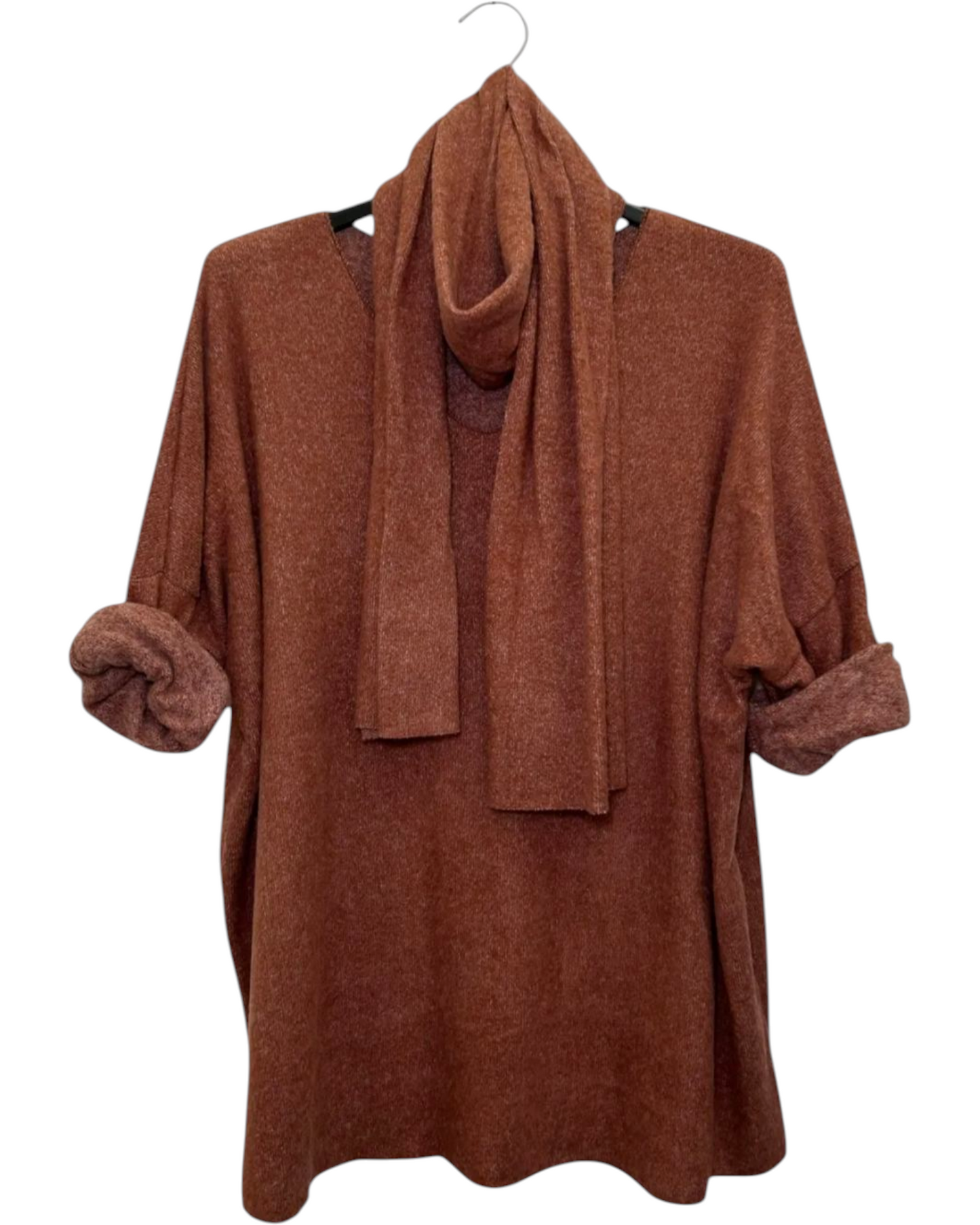 LOLIE (PULL TOUT DOUX) AVEC ÉCHARPE