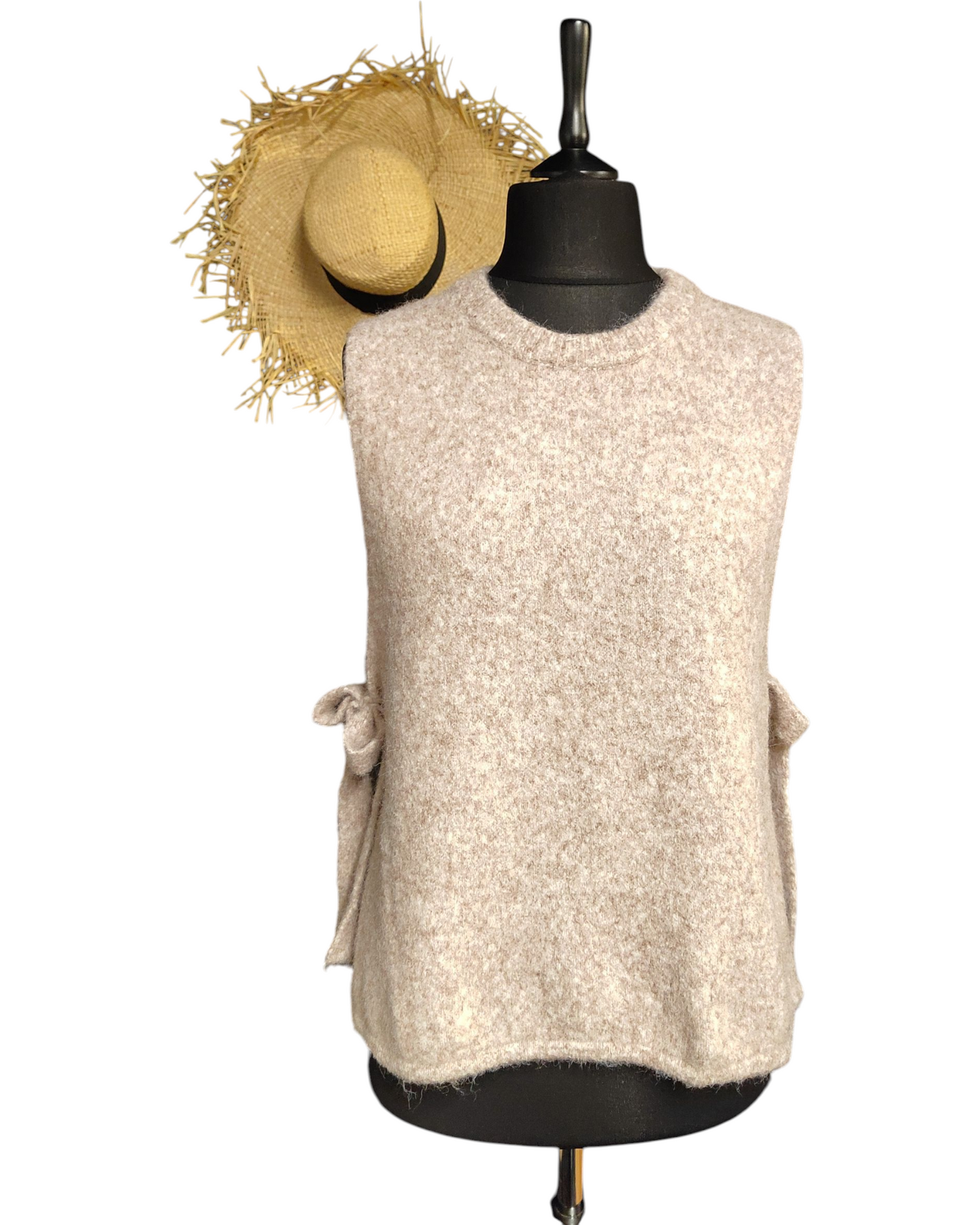 CHOUCHOU(PULL SANS MANCHE)