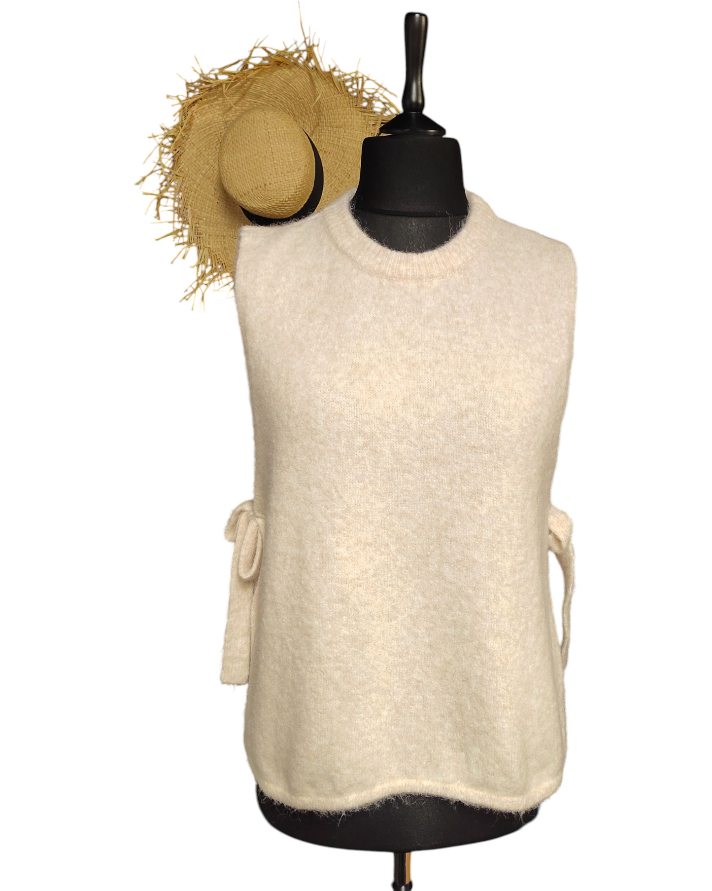 CHOUCHOU(PULL SANS MANCHE)